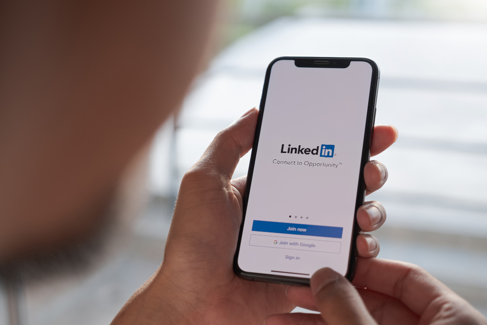 LinkedIn: guia prático do impacto da rede social no recrutamento da sua empresa