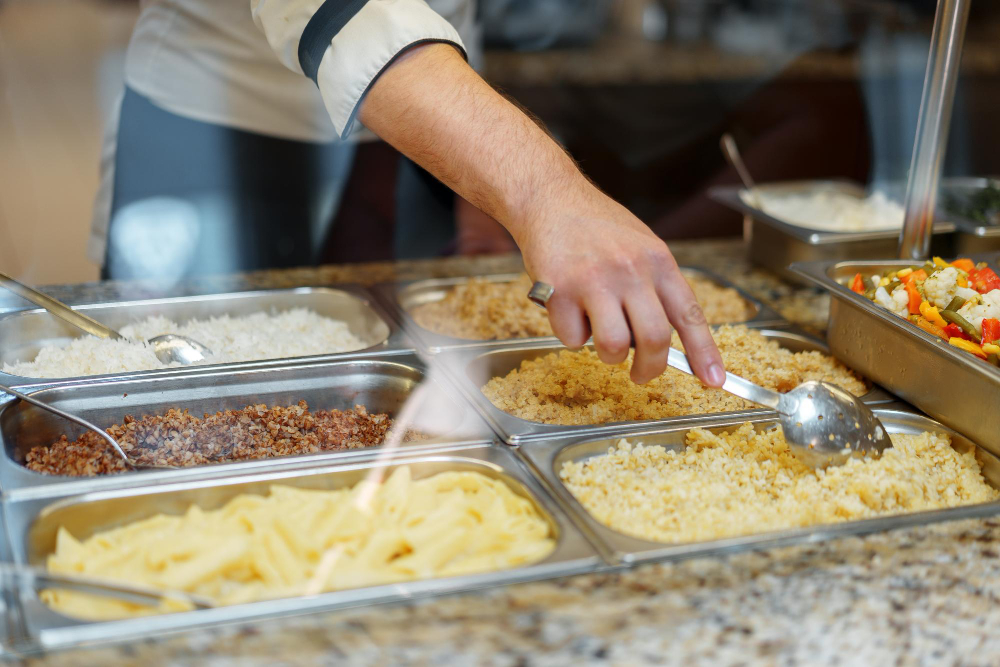 Como escolher o restaurante certo para economizar no vale-refeição